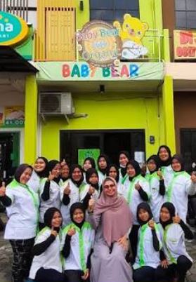 Outlet Baby Bear dan tim